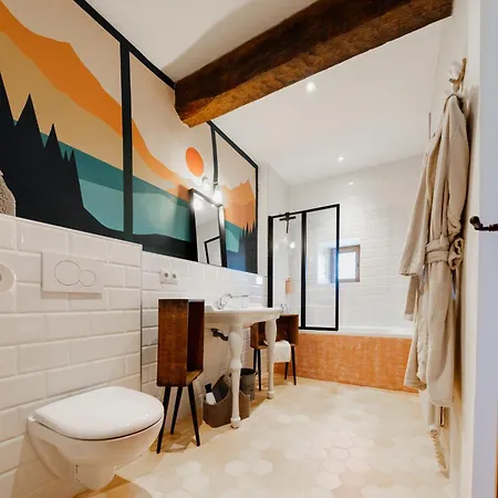 écurie Des 2 Tours Couette-café 3*
